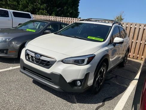 Used 2023 Subaru Crosstrek 2.5i Limited w/ Moonroof Package AWD/4WD image 3