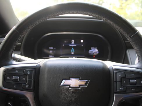 Used 2022 Chevrolet Tahoe LT w/ LT Signature Package RWD image 34