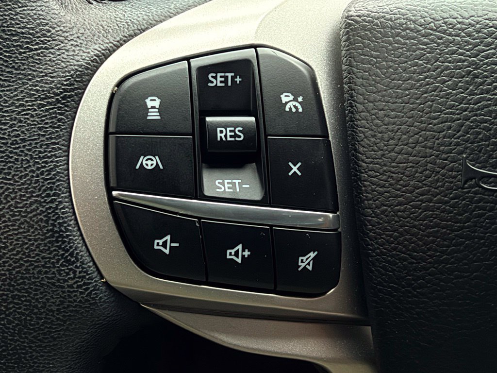 Used 2023 Ford Explorer XLT w/ Equipment Group 202A RWD image 26