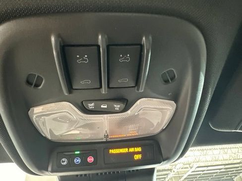 Used 2024 Chevrolet Colorado LT w/ LT Convenience Package II AWD/4WD image 24