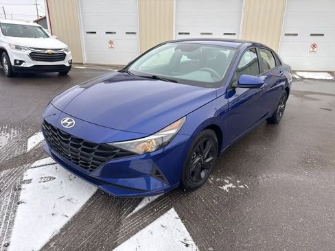 Used 2021 Hyundai Elantra SEL image 7