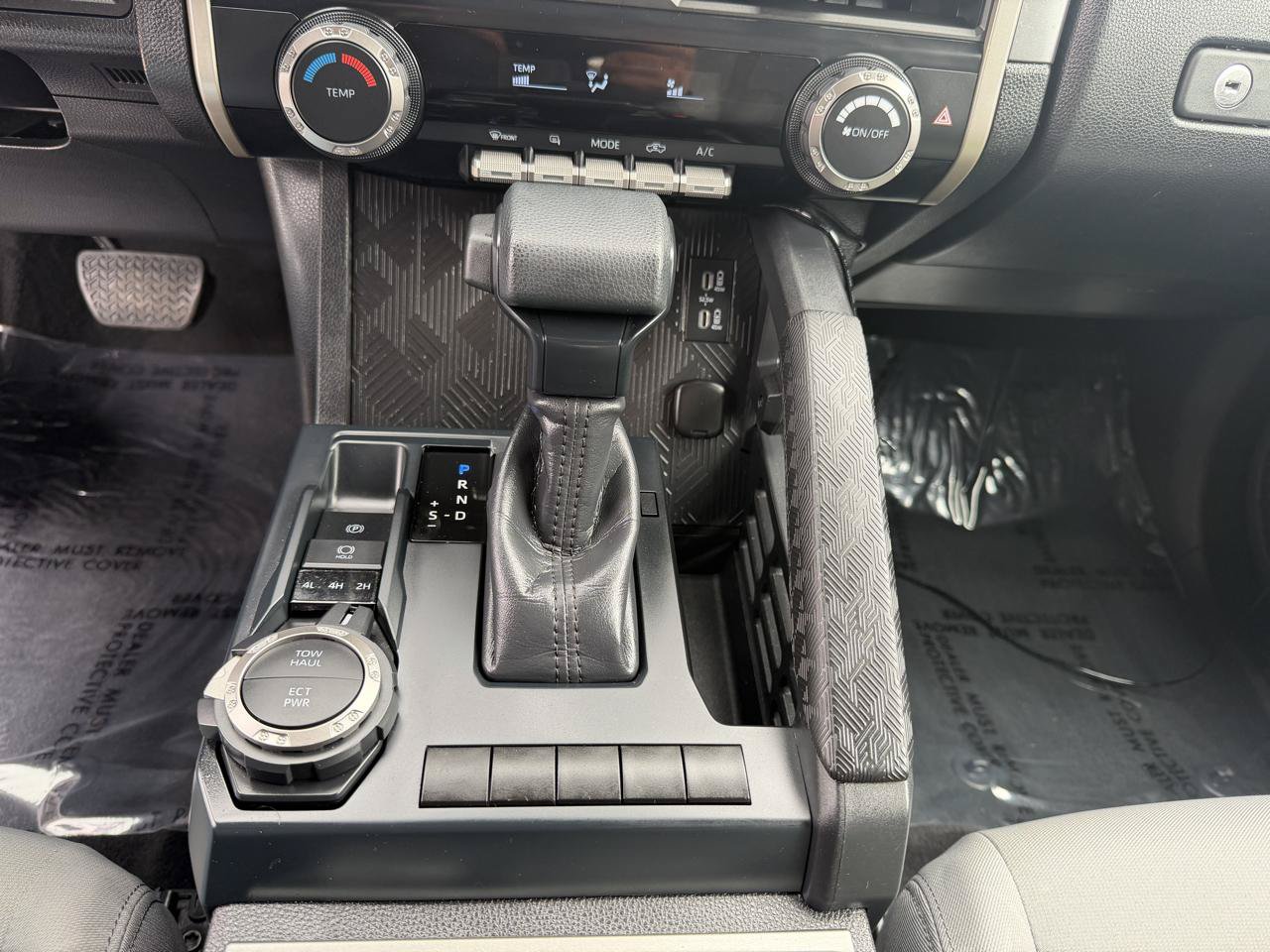 Used 2024 Toyota Tacoma SR5 AWD/4WD image 15