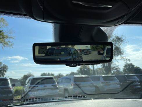 New 2025 Jeep Grand Cherokee Limited w/ Luxury Tech Group II image 56