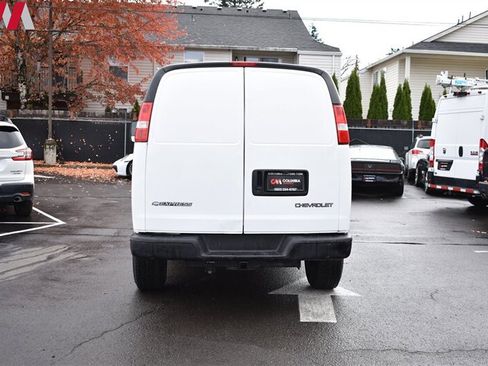 Used 2006 Chevrolet Express 3500 RWD image 4