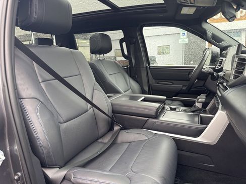 Used 2024 Toyota Tundra Platinum image 29