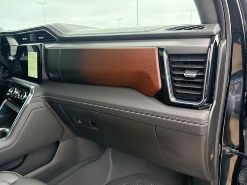 Used 2024 GMC Sierra 2500 Denali w/ Denali Reserve Package image 58