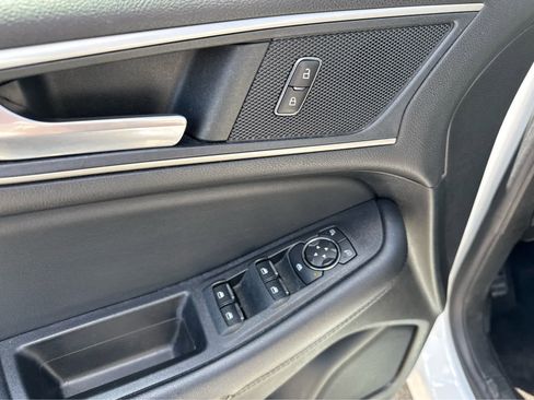 Used 2022 Ford Edge SEL image 7