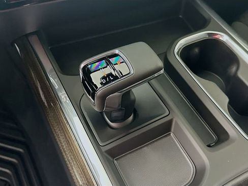 New 2026 Chevrolet Silverado 1500 LT Trail Boss w/ Convenience Package II image 17