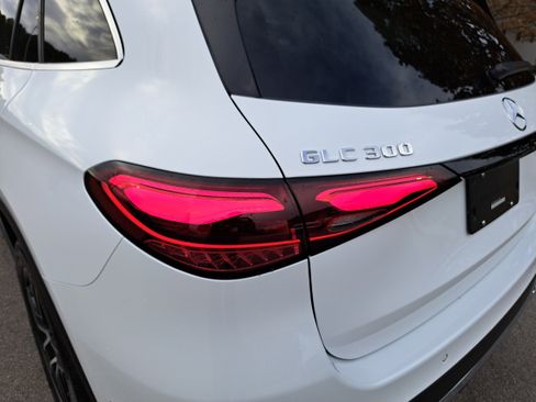 New 2026 Mercedes-Benz GLC 300 4MATIC image 35
