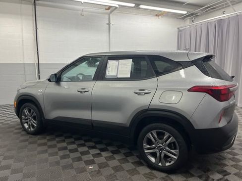 Certified 2023 Kia Seltos LX AWD/4WD image 9