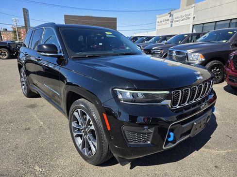 Used 2023 Jeep Grand Cherokee Overland w/ Luxury Tech Group IV image 1