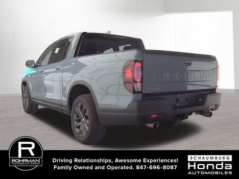 Used 2024 Honda Ridgeline Sport image 9