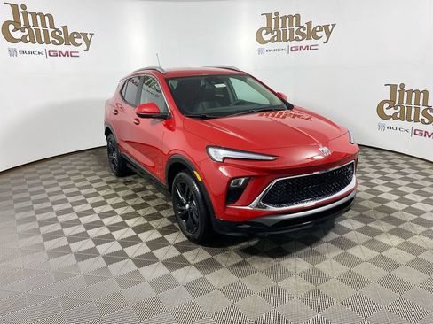 Used 2026 Buick Encore GX Sport Touring w/ Comfort Package AWD/4WD image 1