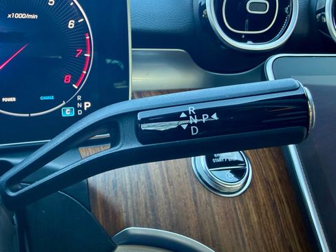 Used 2024 Mercedes-Benz C 300 Sedan image 40