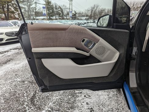 Used 2021 BMW i3 image 11