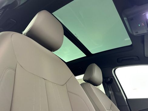 New 2026 Audi Q3 quattro 2.0T AWD/4WD image 16