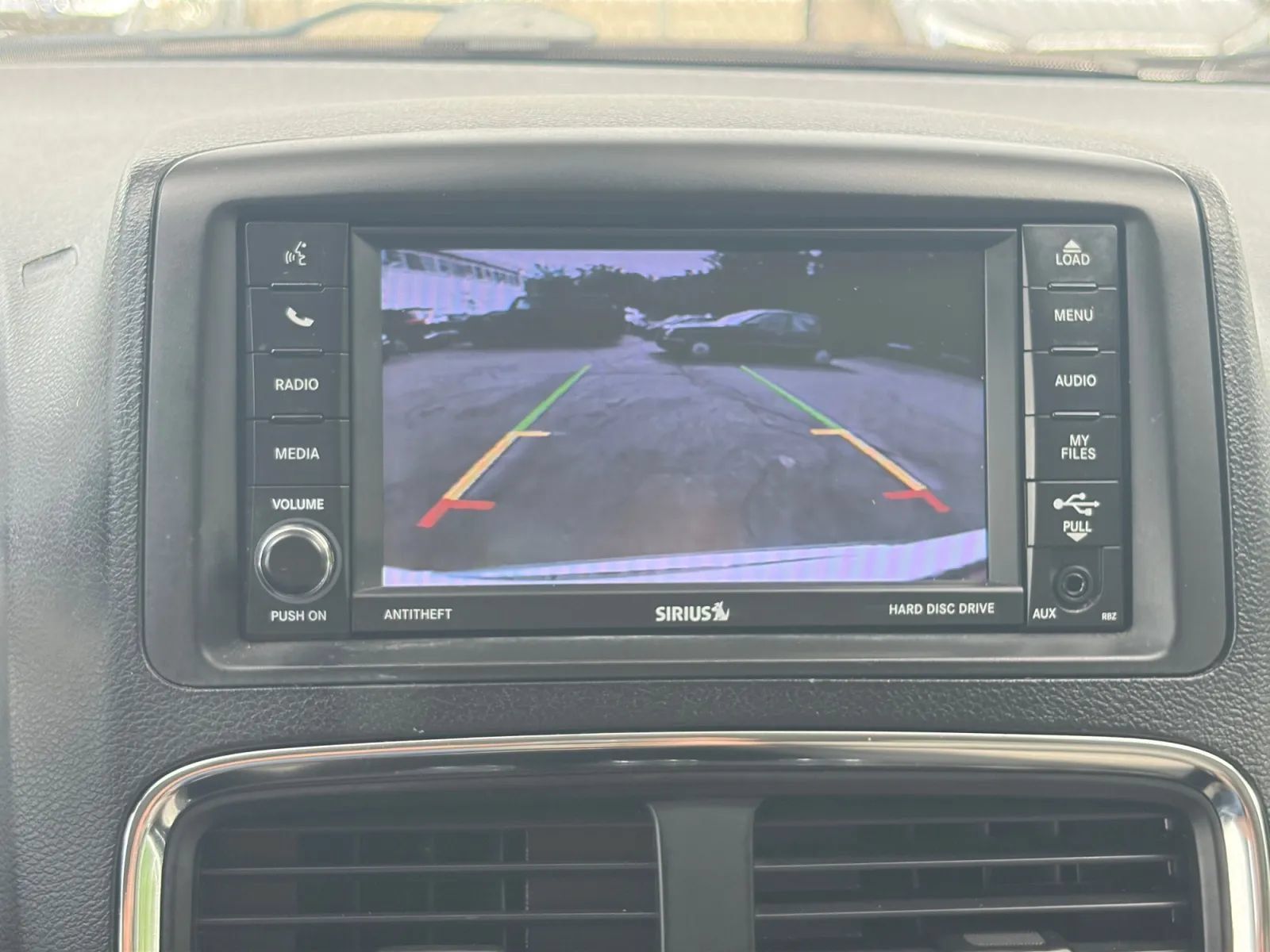 Used 2018 Dodge Grand Caravan SE w/ UConnect Hands-Free Group FWD image 33