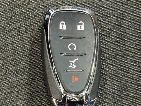 Used 2024 Chevrolet Equinox LT w/ LPO, Floor Liner Package image 32