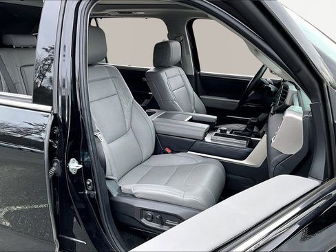 Used 2023 Toyota Sequoia Limited image 23