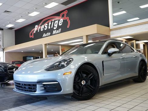 Used 2019 Porsche Panamera 4 image 20