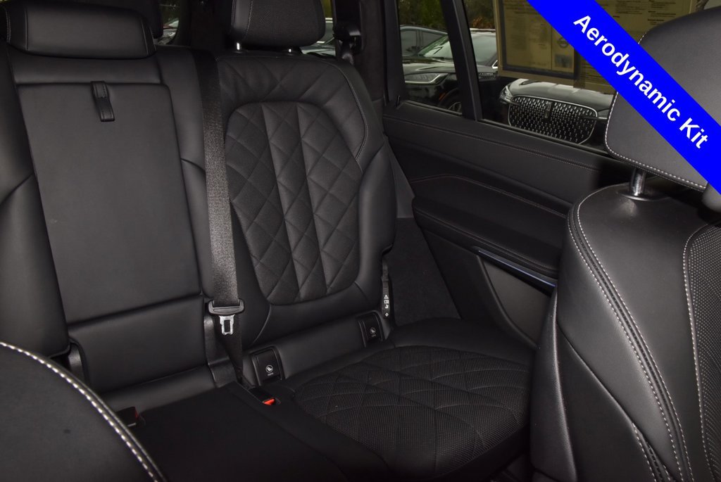 Used 2024 BMW X7 xDrive40i w/ M Sport Package AWD/4WD image 22