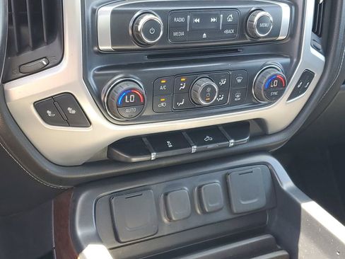 Used 2015 GMC Sierra 1500 SLE w/ SLE Value Package AWD/4WD image 19
