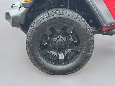 Used 2019 Jeep Wrangler Unlimited Sport AWD/4WD image 11