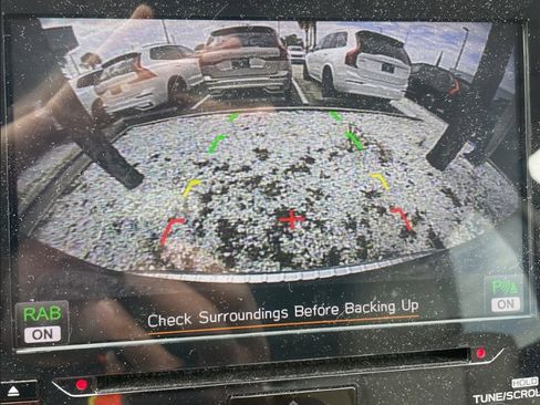 Used 2020 Subaru Ascent Limited w/ Technology Package image 14