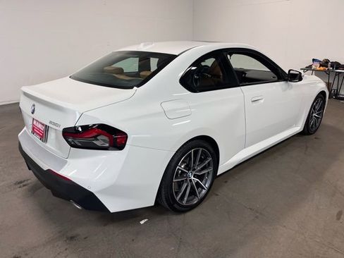 Used 2024 BMW 230i Coupe w/ Convenience Package image 3
