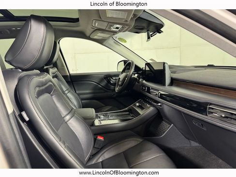 Certified 2025 Lincoln Aviator Reserve w/ Illumination Package AWD/4WD image 18