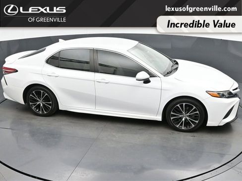 Used 2019 Toyota Camry SE image 19