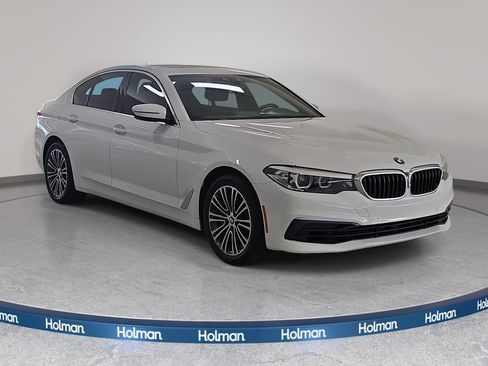 Used 2020 BMW 530i w/ Convenience Package RWD image 4