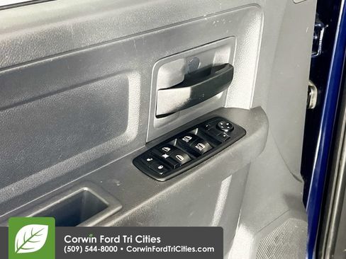 Used 2012 RAM 1500 Express w/ ST Popular Equipment Group AWD/4WD image 12