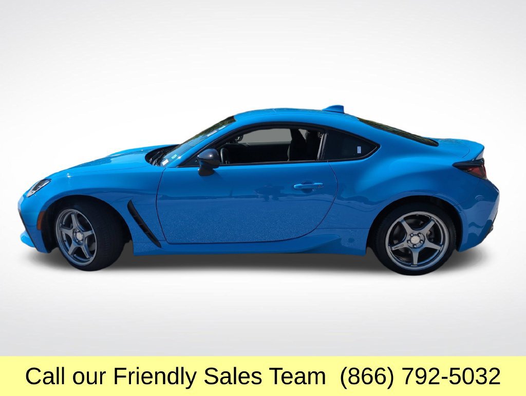 Used 2022 Toyota GR86 w/ ALL Weather Mat Package (TMS) RWD image 2