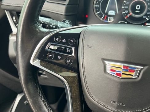Used 2020 Cadillac Escalade Platinum image 43