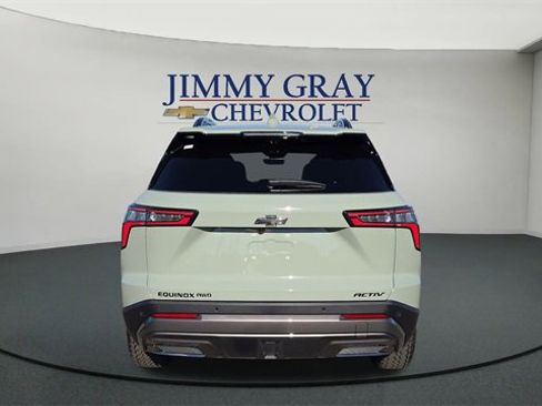 New 2026 Chevrolet Equinox ACTIV image 4