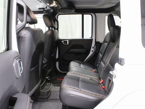 Used 2023 Jeep Wrangler Unlimited Sahara image 10