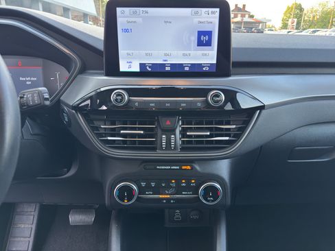 Used 2025 Ford Escape Active FWD image 13