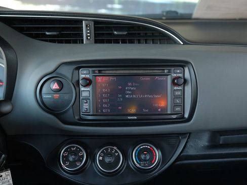 Used 2016 Toyota Yaris SE image 20