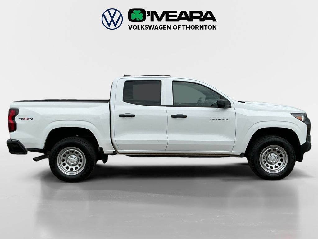 Used 2025 Chevrolet Colorado W/T w/ Advanced Trailering Package AWD/4WD image 6