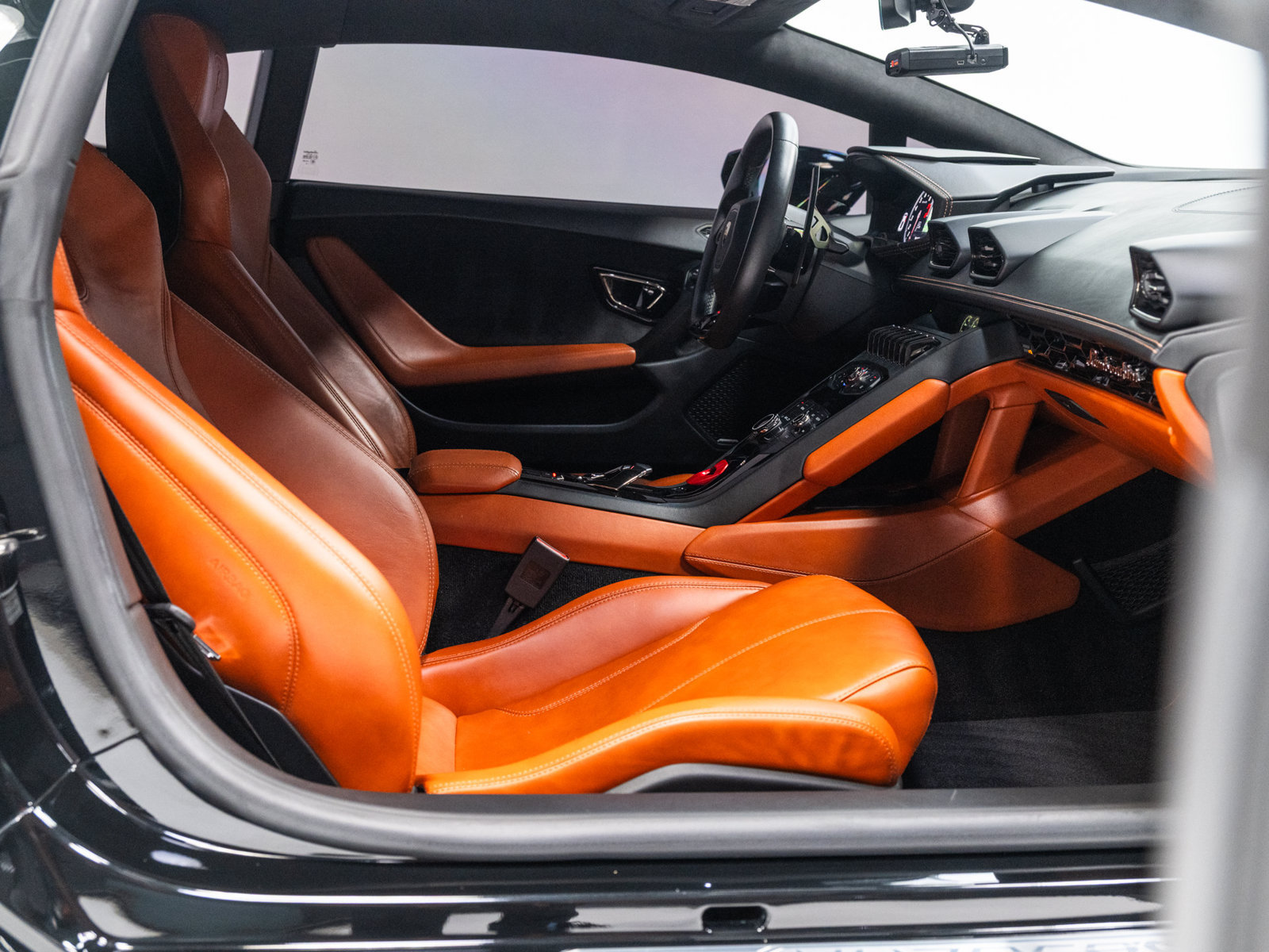 Used 2018 Lamborghini Huracan LP 610-4 AWD/4WD image 44