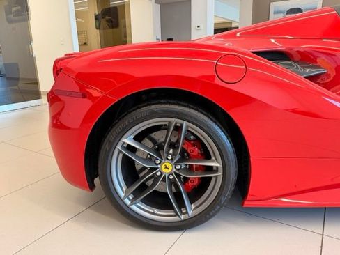 Used 2018 Ferrari 488 Spider RWD image 36