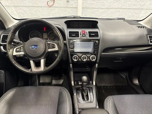 Used 2018 Subaru Forester 2.5i Premium w/ Popular Package #2A AWD/4WD image 12
