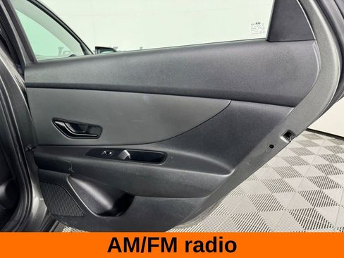 Used 2025 Hyundai Elantra Sport image 10