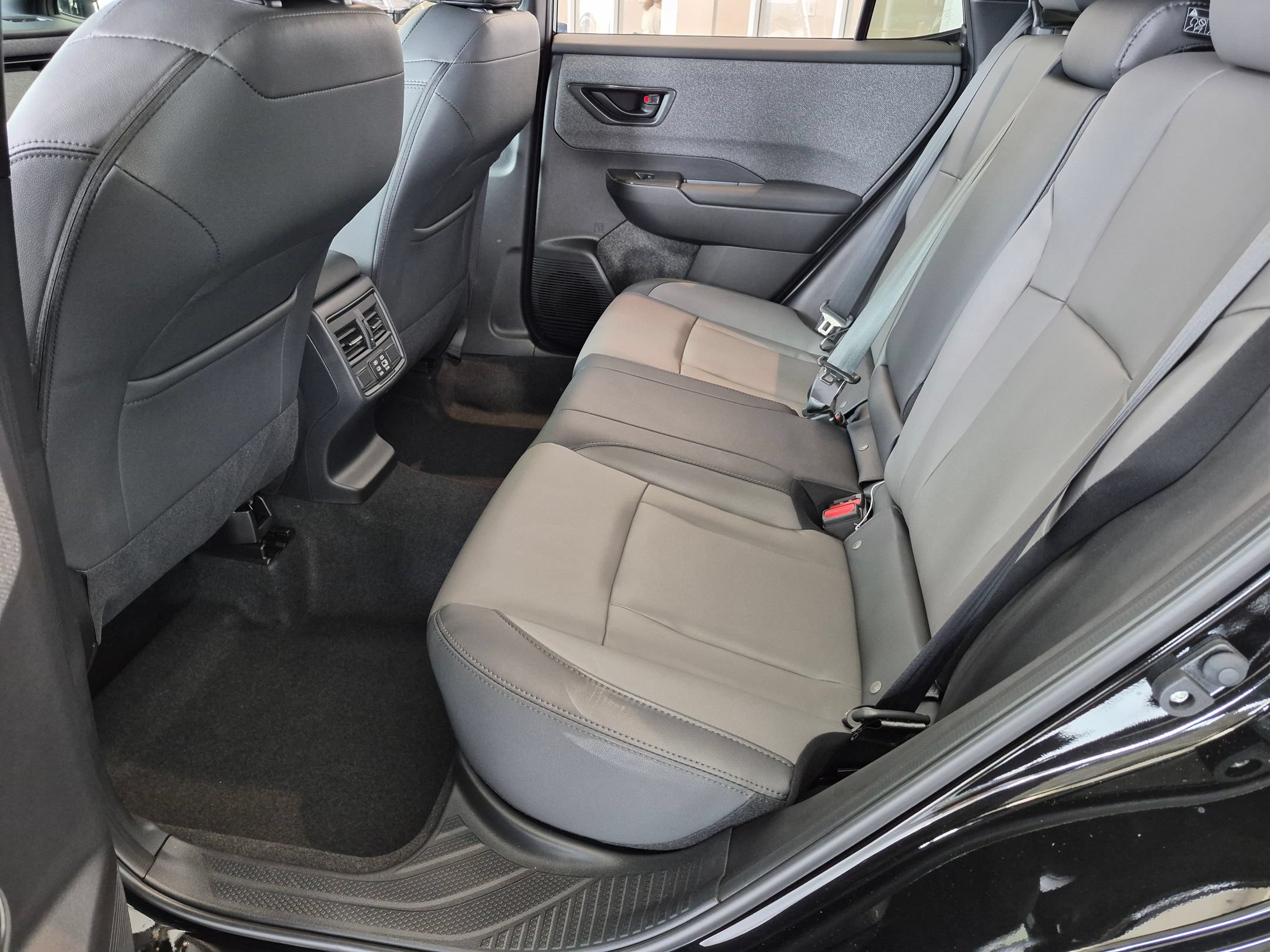New 2026 Subaru Outback Premium AWD/4WD image 11