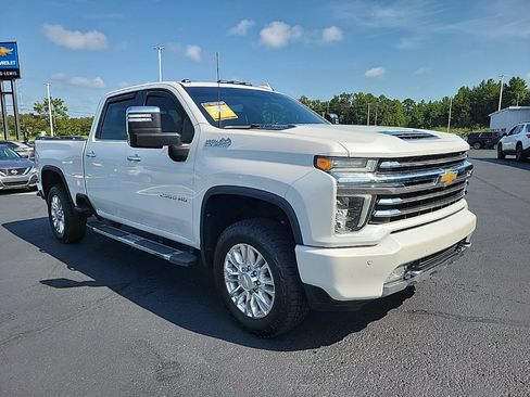 Used 2021 Chevrolet Silverado 2500 High Country w/ Z71 Off-Road Package AWD/4WD image 3