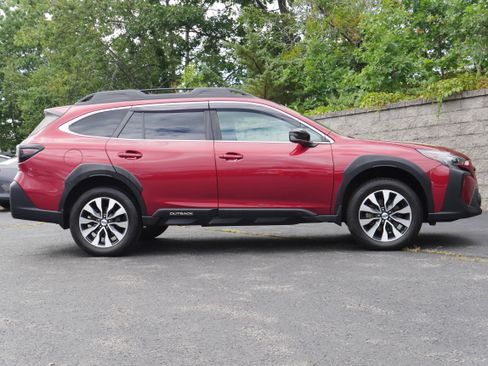 Used 2024 Subaru Outback Limited AWD/4WD image 8