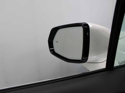 Certified 2023 Cadillac XT5 Premium Luxury image 11