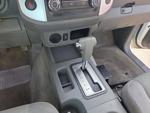 Used 2015 Nissan Frontier S image 28