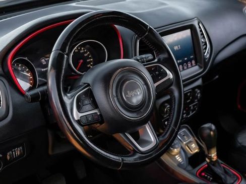 Used 2019 Jeep Compass Trailhawk image 21